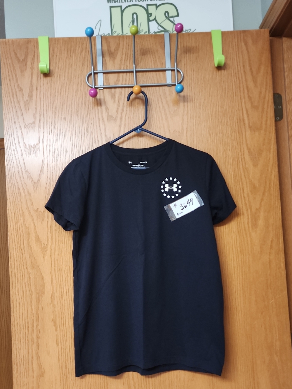 Under Armour Black Short-Sleeve Logo Tee with Star Emblem womens M number 3649